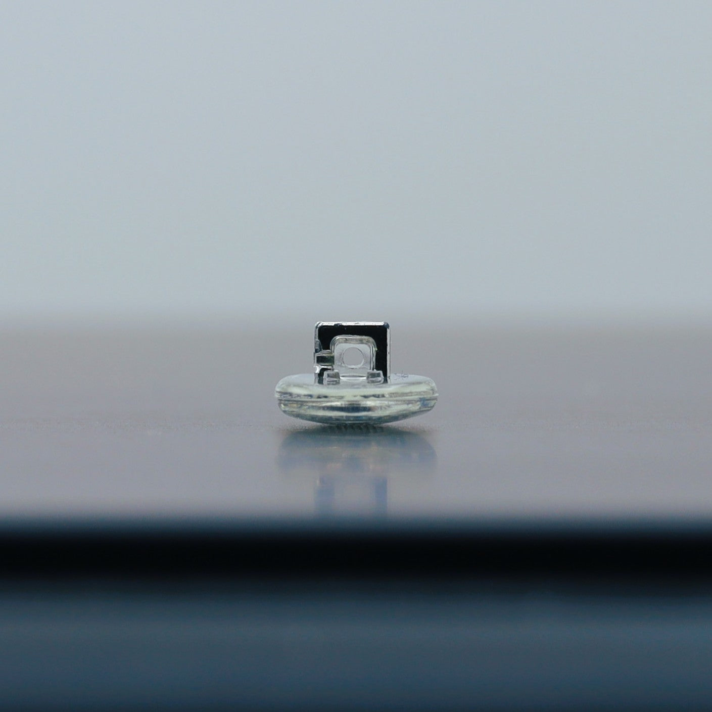 NP-8023 15 mm PVC insteek pad Ray-Ban zilver